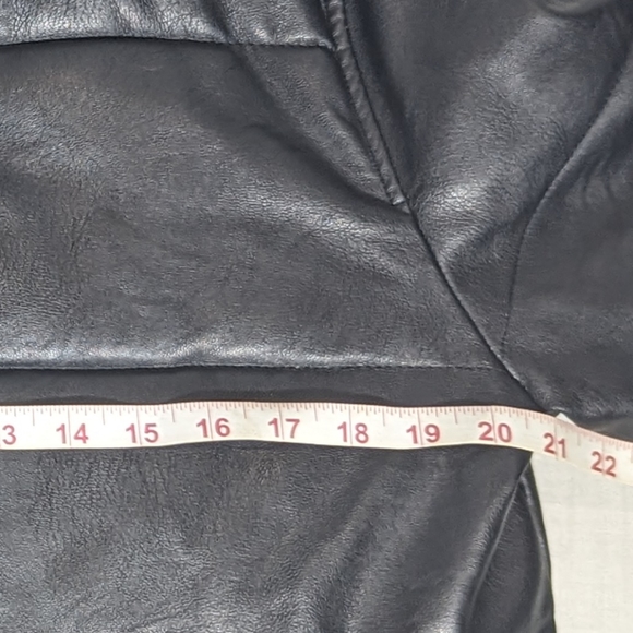 NEW Urban Heritage Mens Leather Bomber Jacket Sz small black - Picture 4 of 4